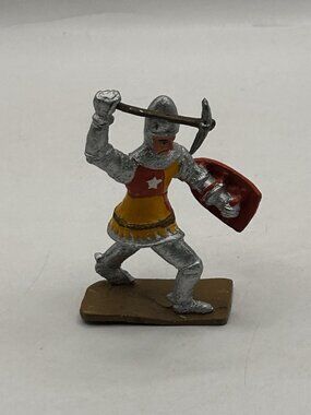 Tradition of London Metal 54mm Medieval Foot Knight Richard de Vere Toy Soldier